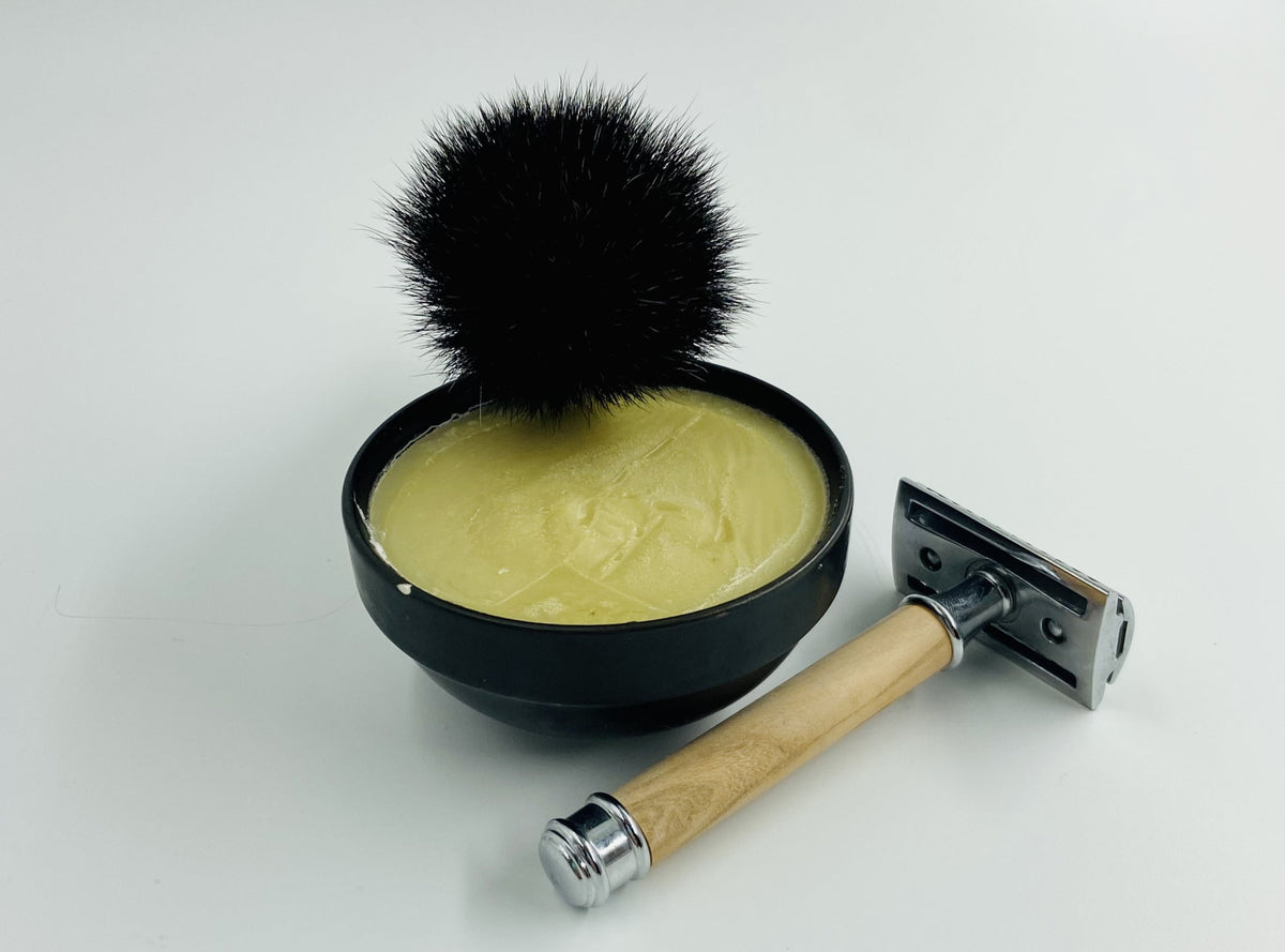 Rasierseife pure im Tiegel