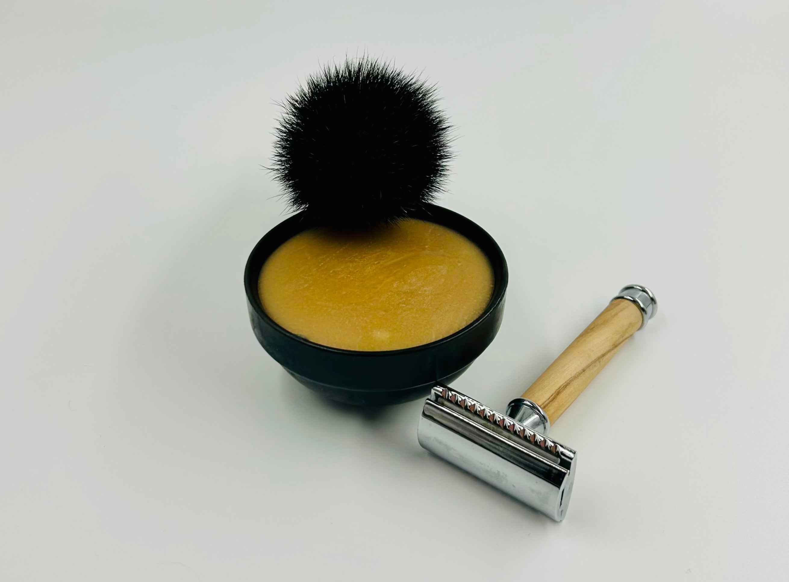 Rasierseife Sandalwood im Tiegel